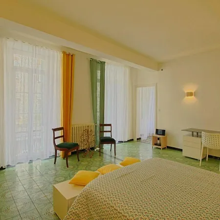 Appartement Ajaccio, 4 pièces, 6 personnes - FR-1-61-538